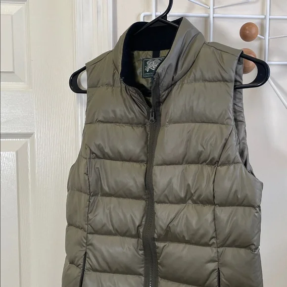 Roots - Duck Down Filled Puffer Outdoor Vest - Green - XS - Picture 3 of 10